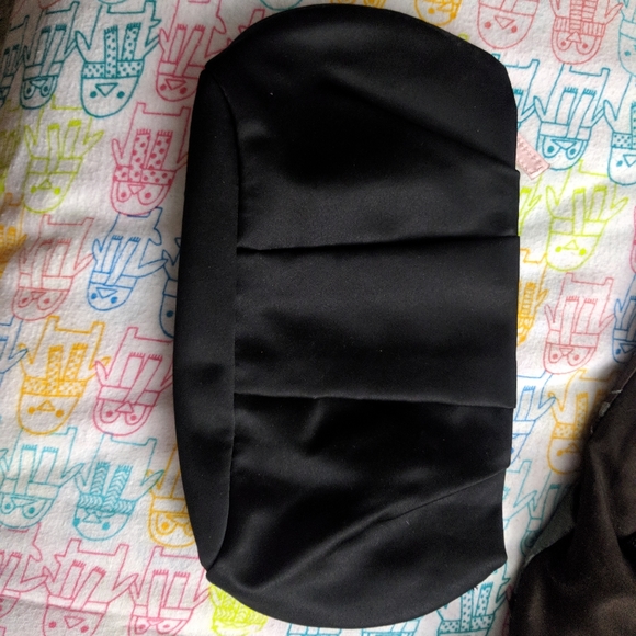 Clutch - Picture 3 of 3